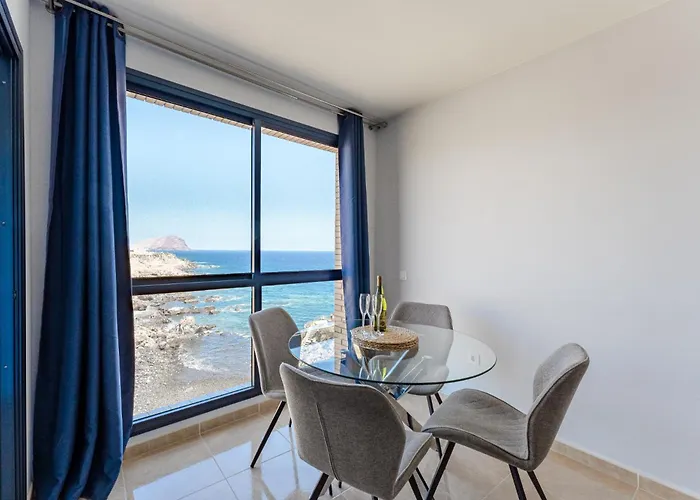 Stunning Sea View In Abrigos Los Abrigos