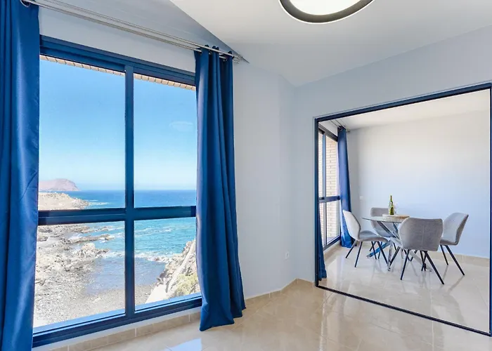 Stunning Sea View In Abrigos Apartment *